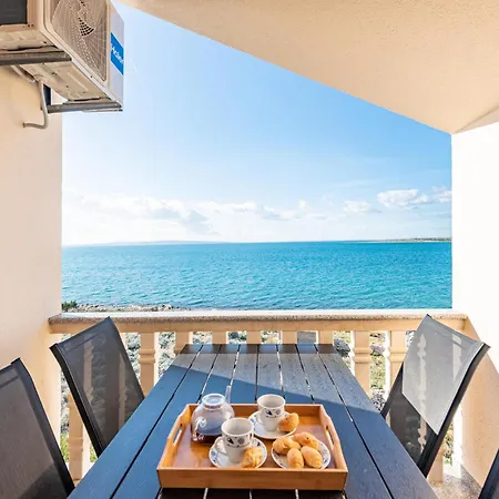 Sidro Apartment