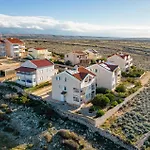 Sidro Apartman *